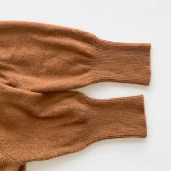 Neiman Marcus Cashmere Cardigan with Metal Clasp - Picture 10 of 11